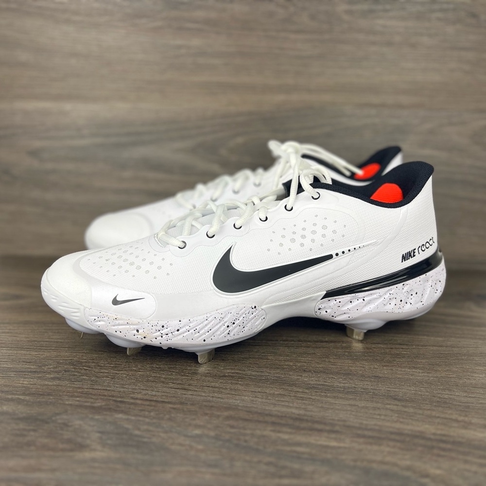 Nike Men’s Alpha Huarache Elite 3 Low Baseball Cleats (CV3552-104)
